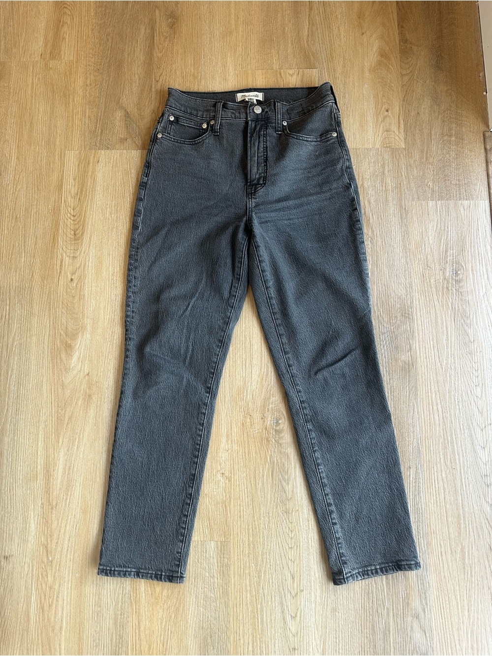 Madewell High-Rise Straight Jeans in Charcoal
